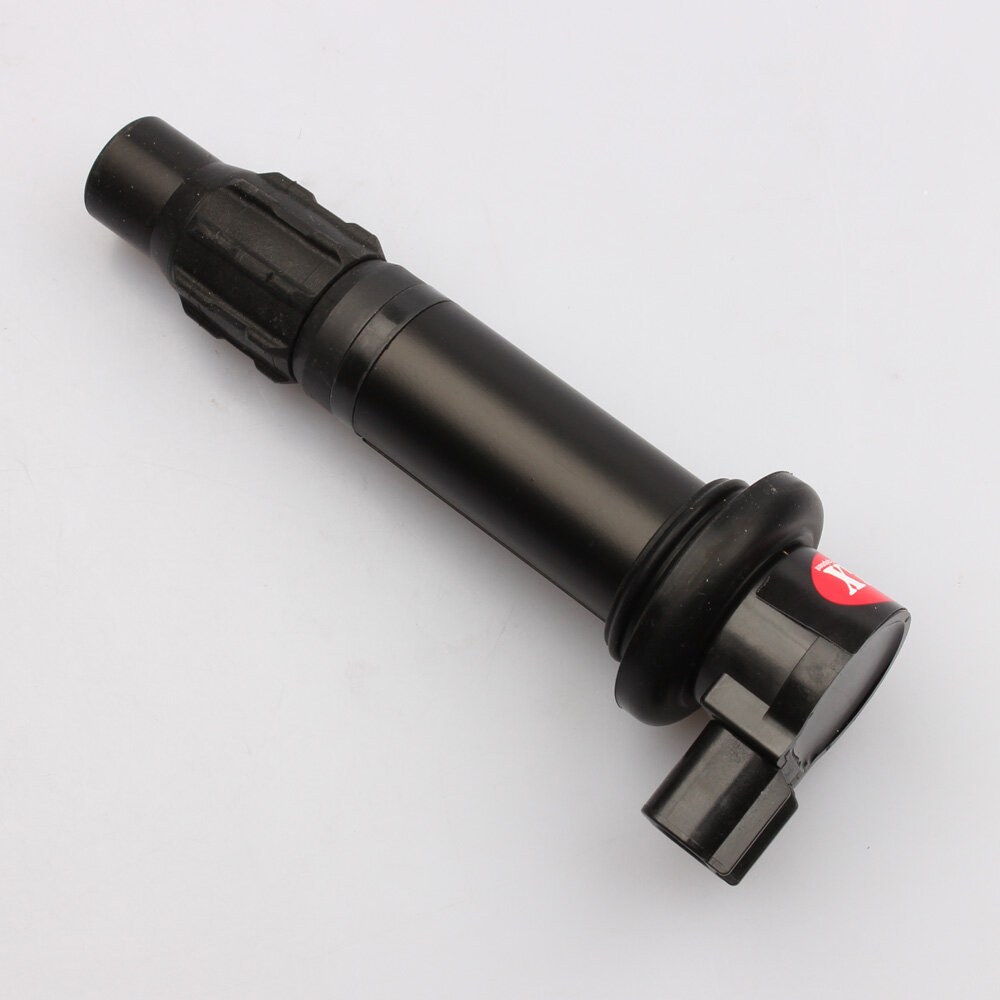 Ignition coil with spark plug connector for Yamaha YZF-R1 1000 07-08  90,60 €